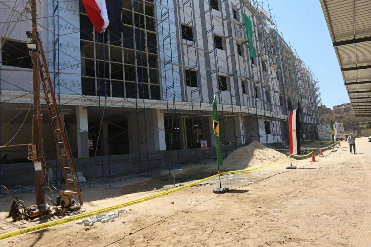 توسعة أبواب أسانسيرين تم إنشاؤهم بالخطأ في سوق الحبشي الحضري