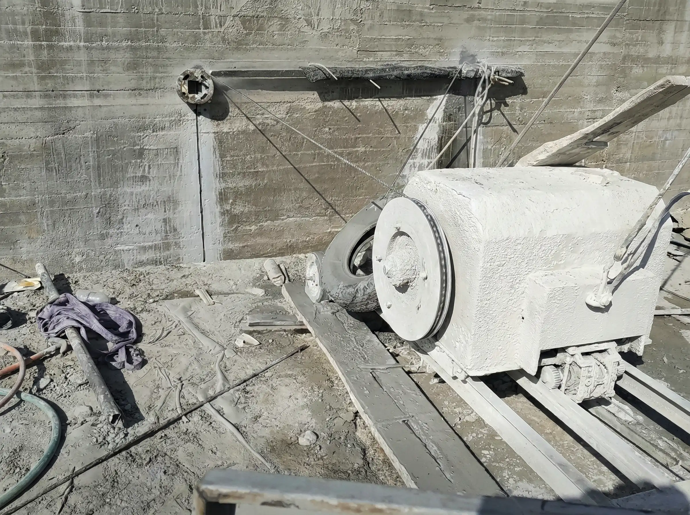 قص خرسانة بالواير الماسي 1